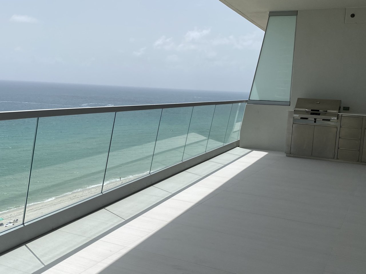 Turnberry Ocean Club | Residence 1103 for Lease in New Tower