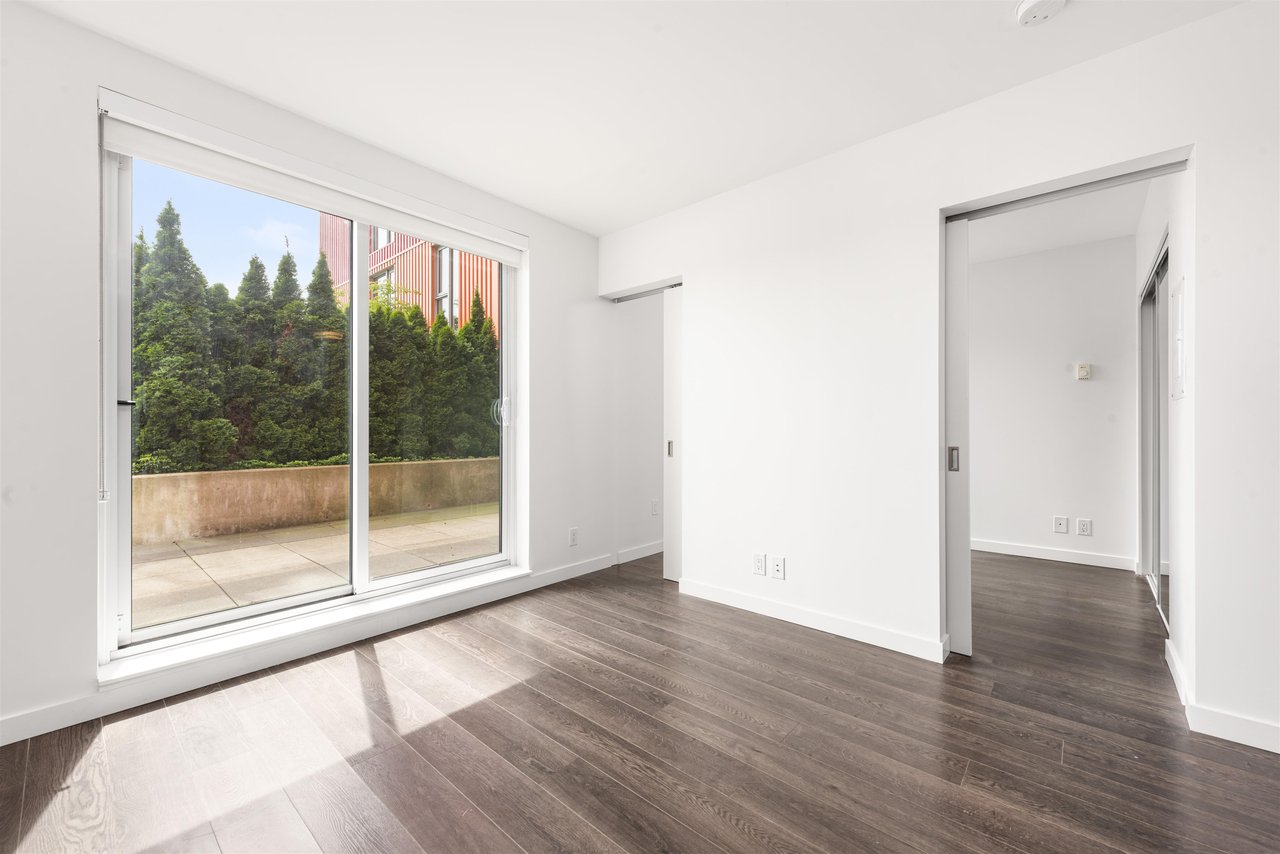 263-955 E Hastings St