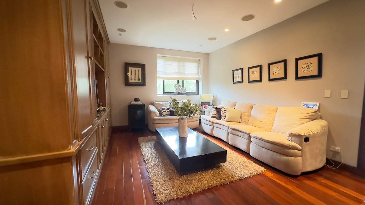Colonial Luxury Tower Condo, Curridabat, San Jose