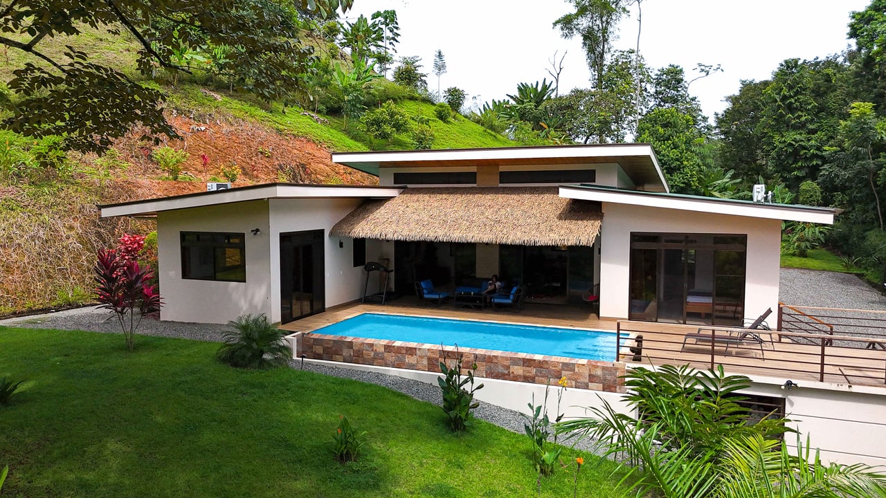 Casa La Paz: A Private Oasis of Luxury and Adventure in the Heart of Ojochal!