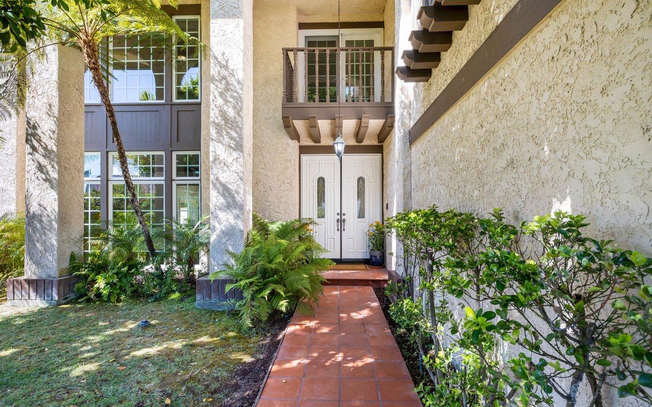 16 Quarterhorse Lane