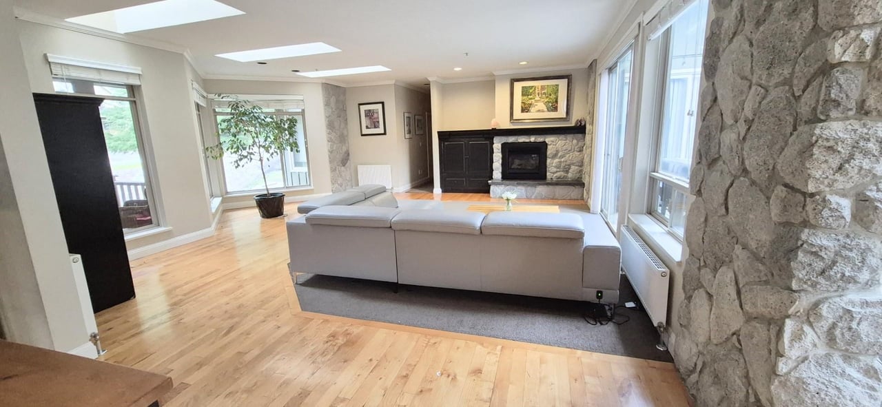 158 Stonegate Dr