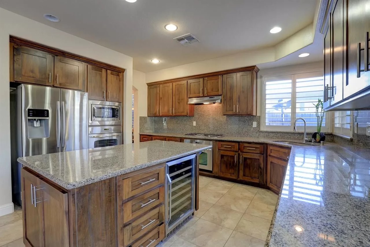 516 Sepultra Ct