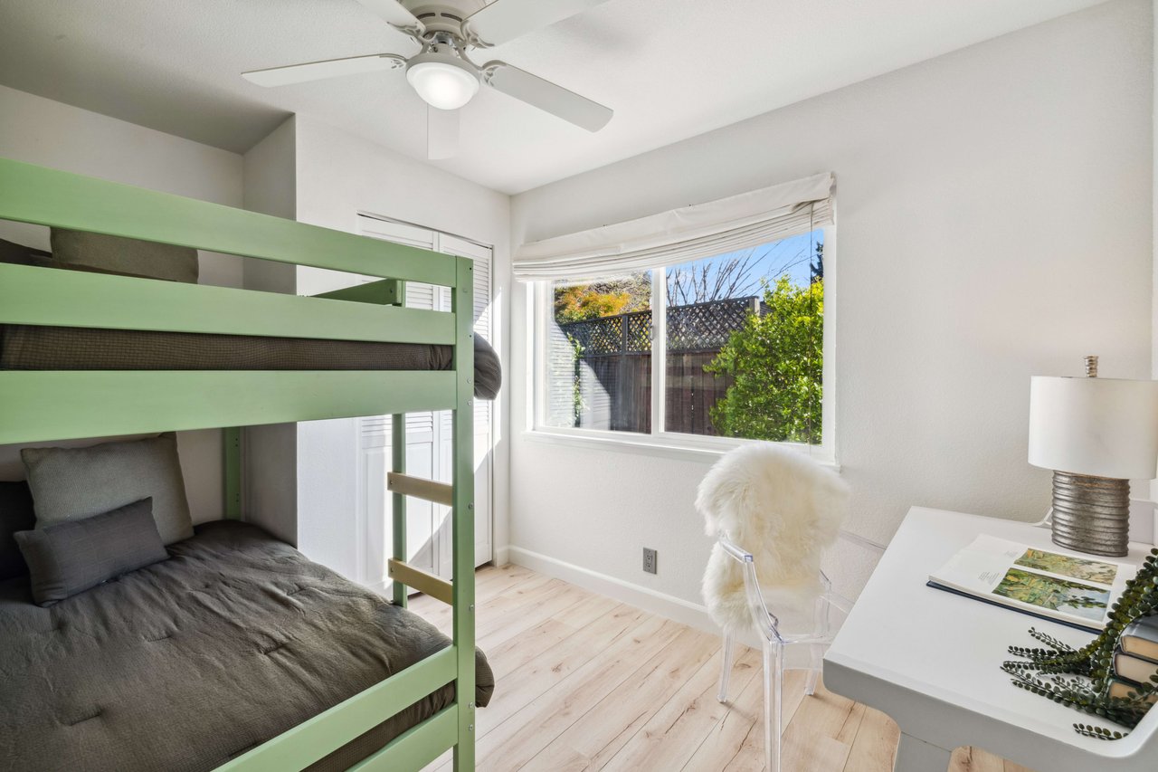 6044 Palm Springs CIR