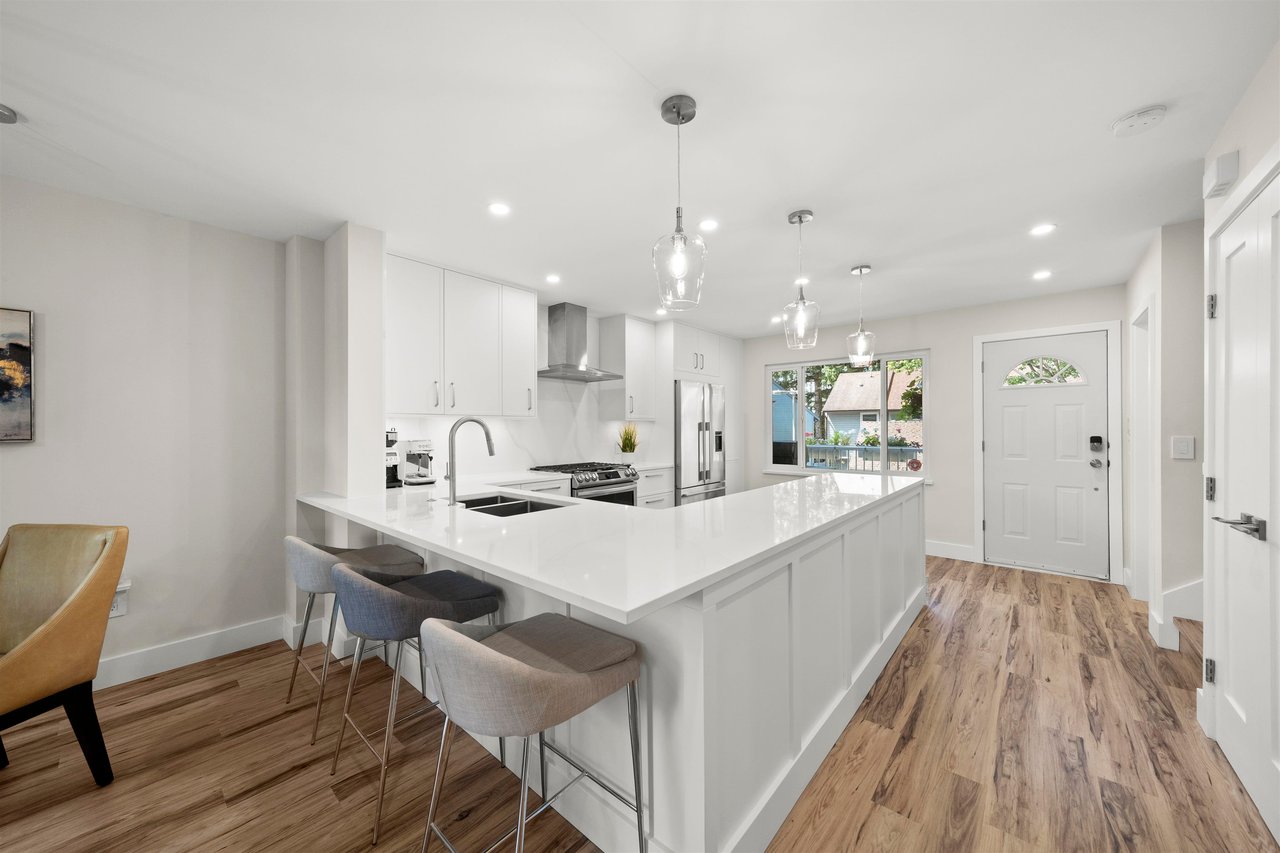 453 Carlsen Pl