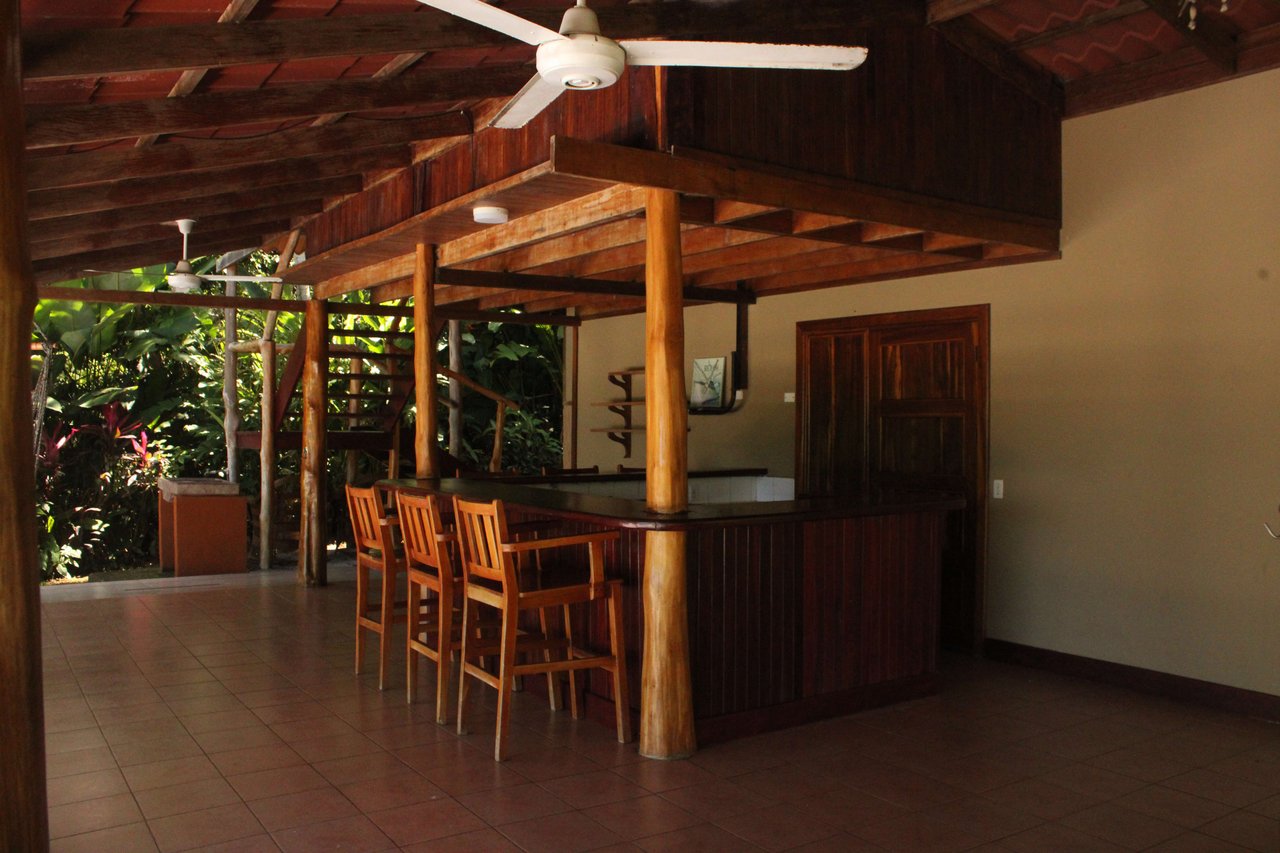 Income Producing Property with Ocean View close to Dominical