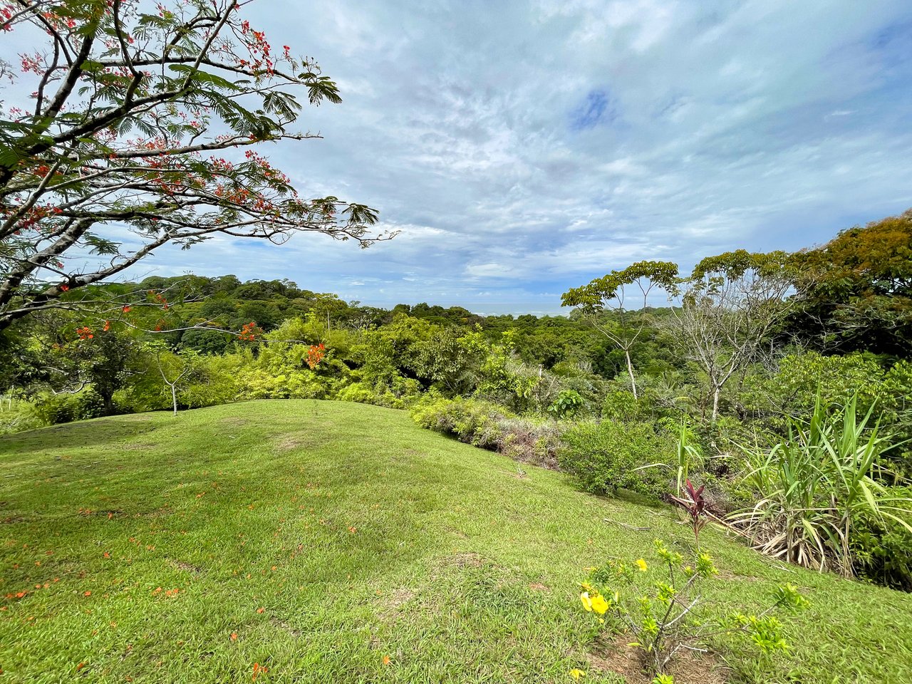Ocean View Home With Expansion Sites, Ojochal, Puntarenas