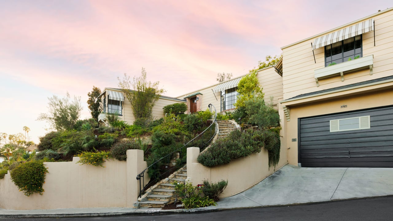 A Sophisticated c. 1938 Traditional in Los Feliz 