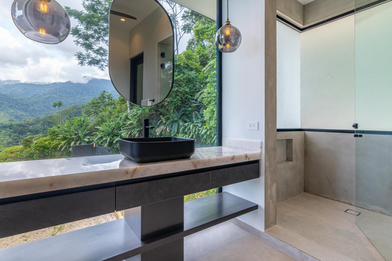 Private Solar Powered Ocean View Villa, Ojochal, Puntarenas