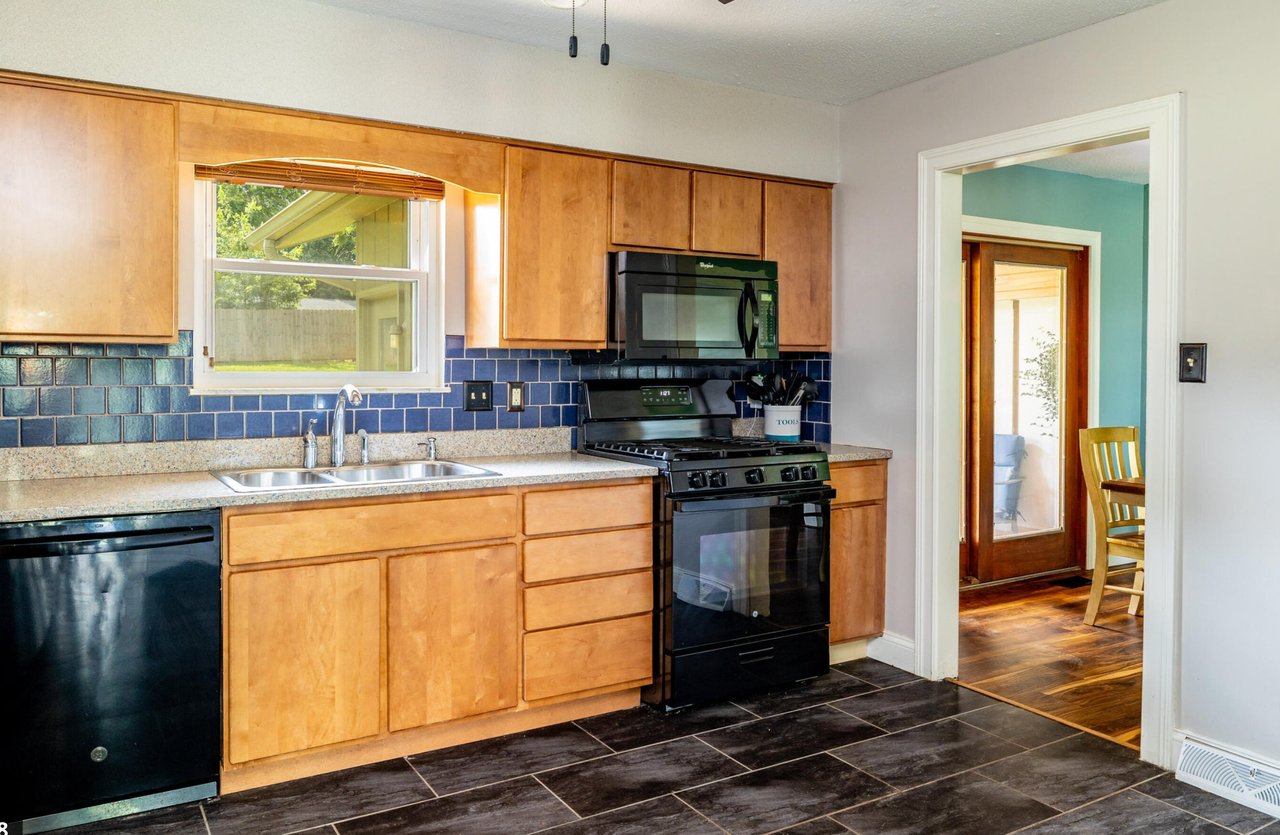 5416 Yosemite Trail