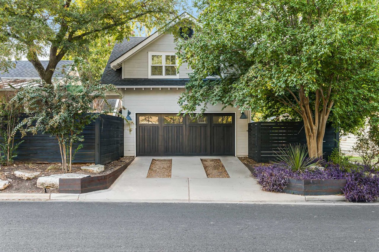 Historic Pemberton Heights Gem Reimagined by McWalters | Former Home of Author Mary Willis Walker | Entertainer’s Dream Kitchen + Guest Quarters