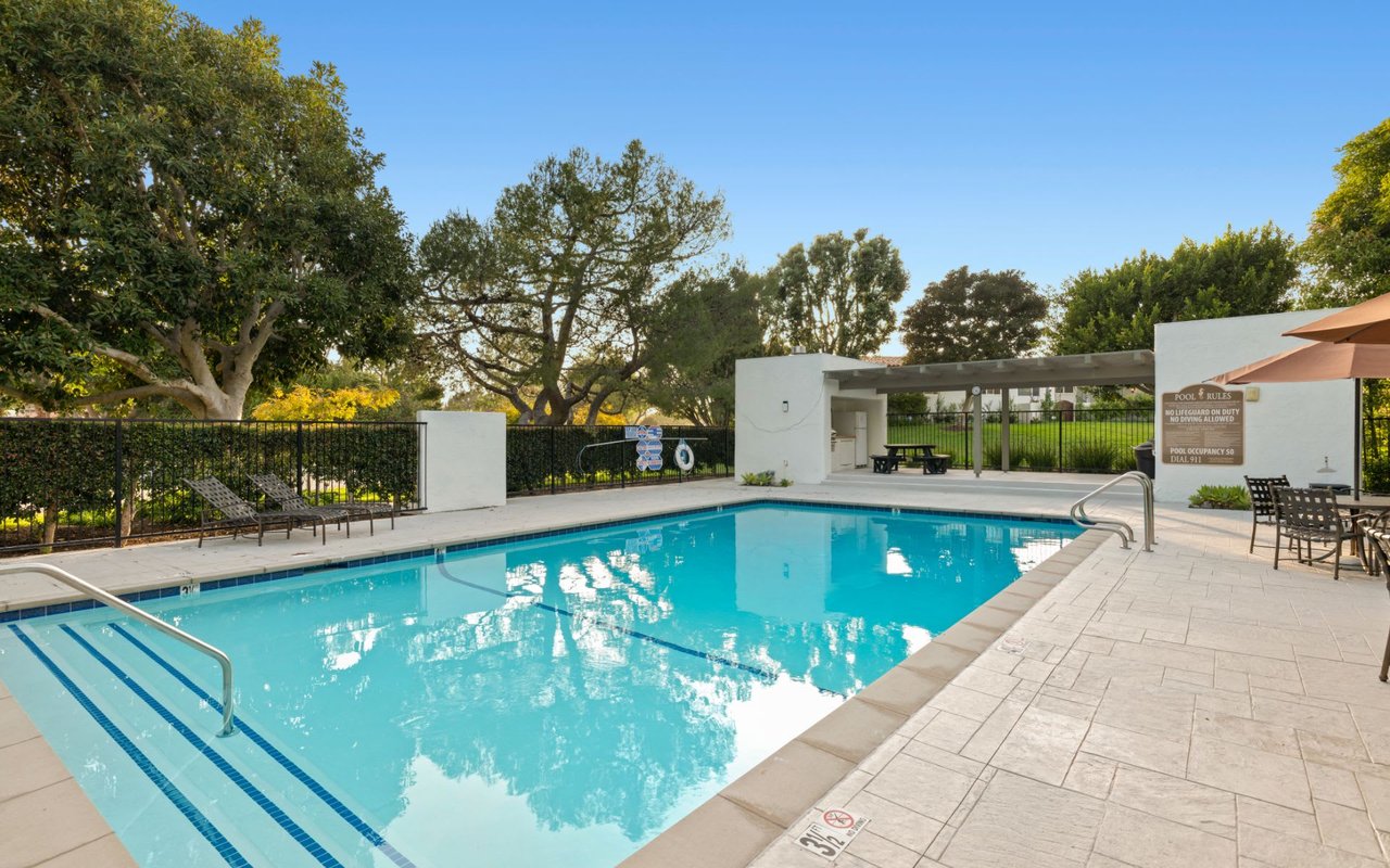 408 Vista Flora