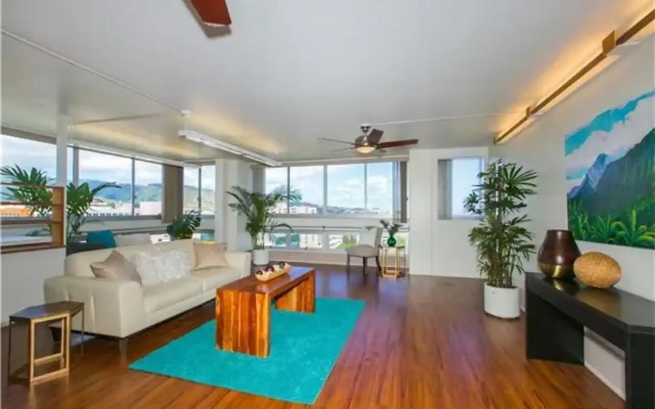 1212 Punahou St Unit 1706