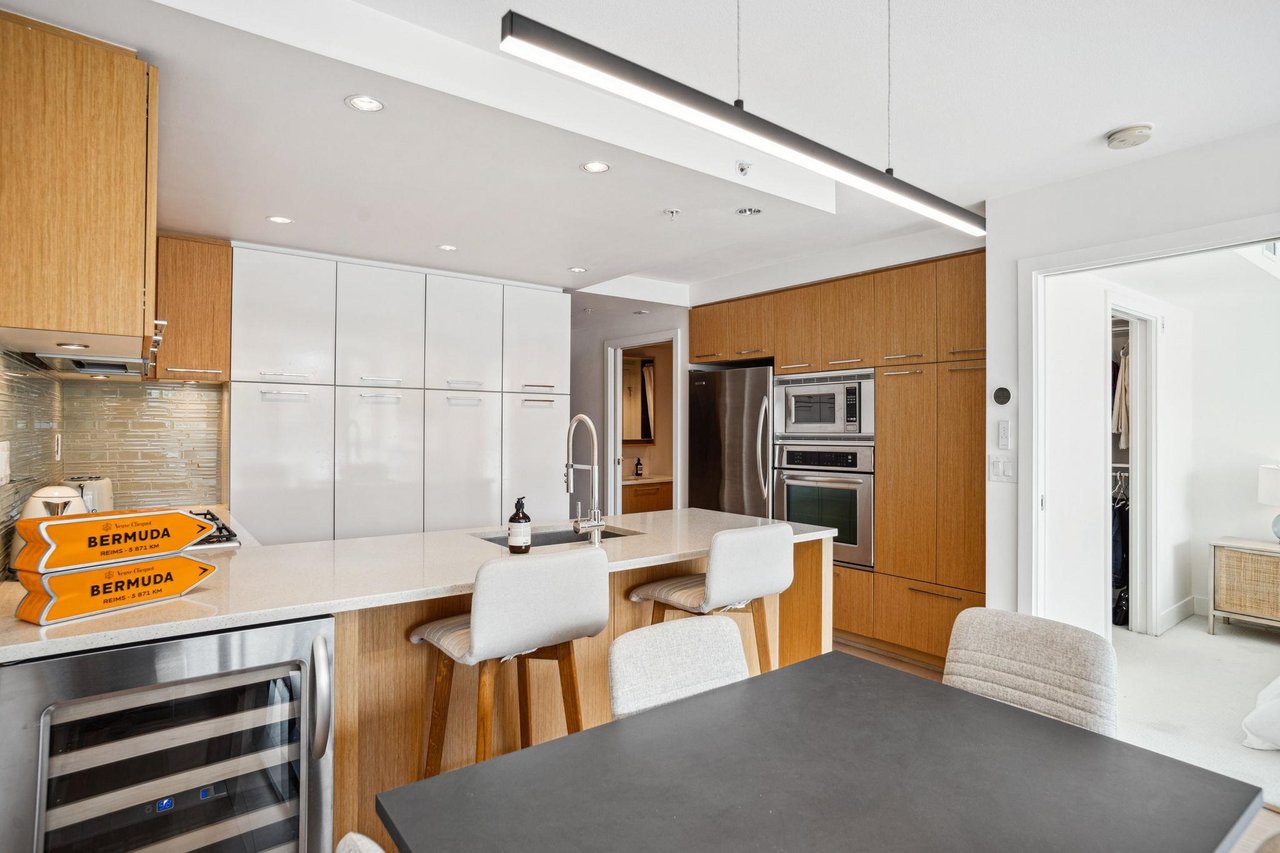 303-1680 W 4th Ave