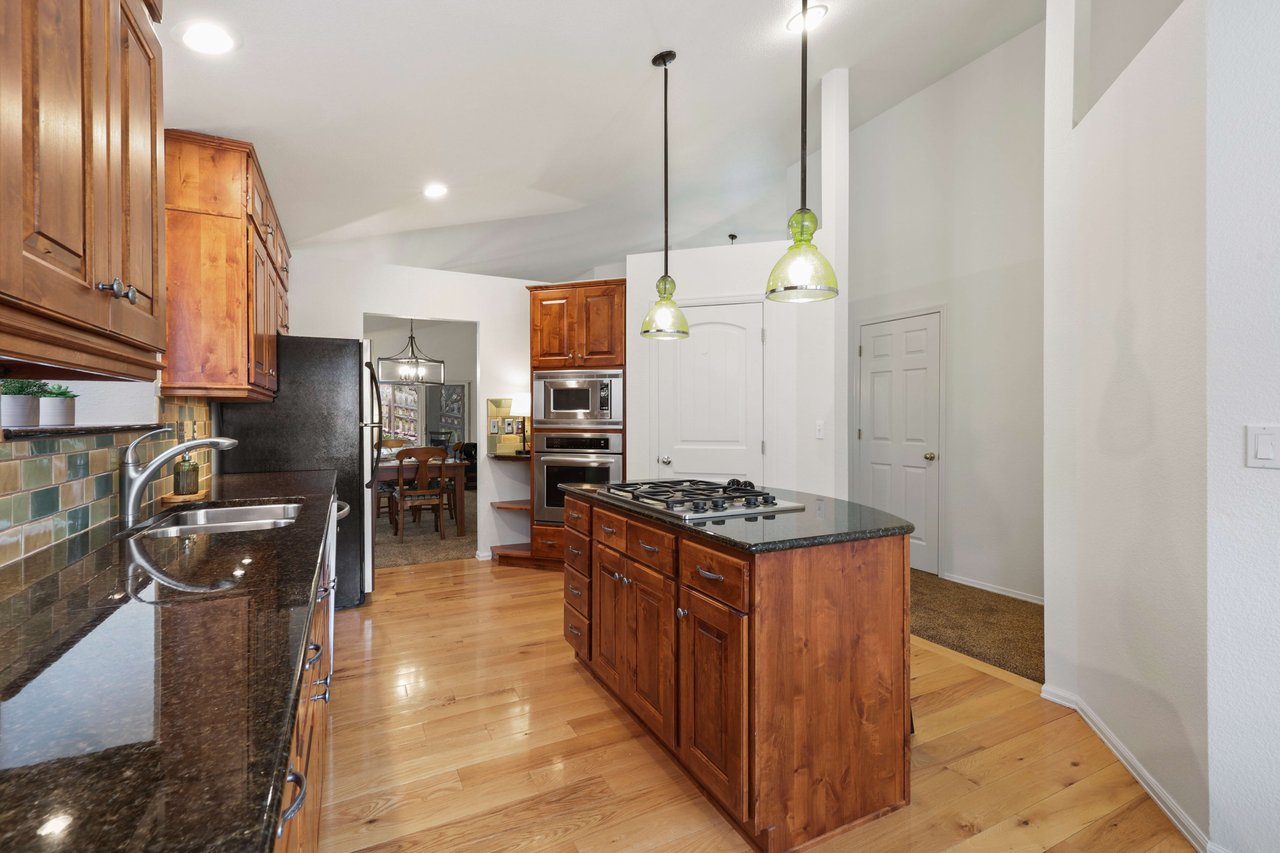 5423 Lions Gate Lane