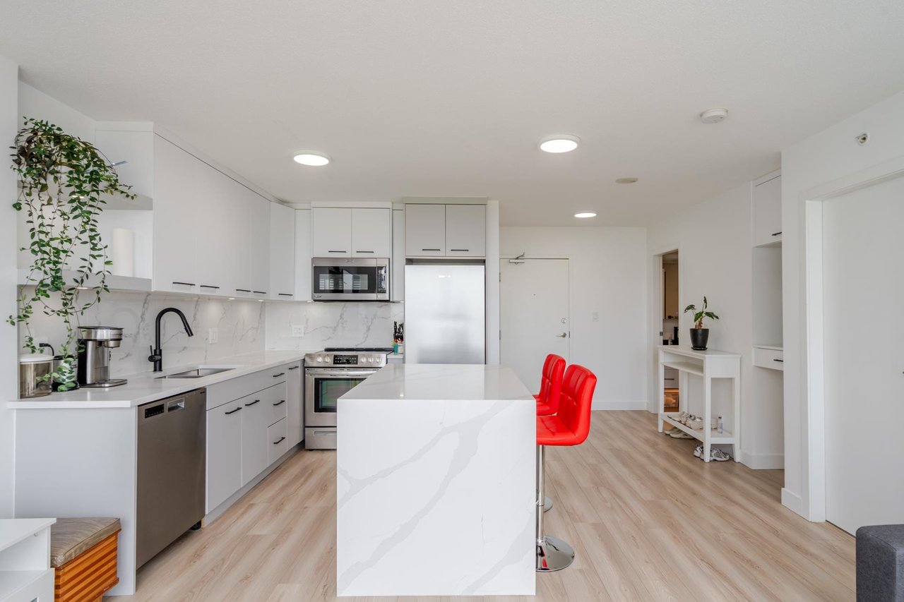 3106-13618 100 Ave