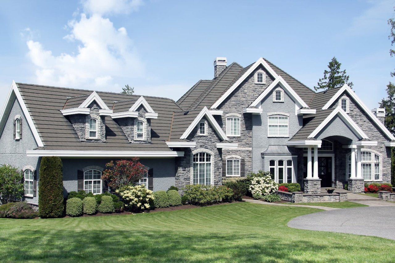 How To Attract Buyers in Sandy Springs: Secrets to a Successful Sale
