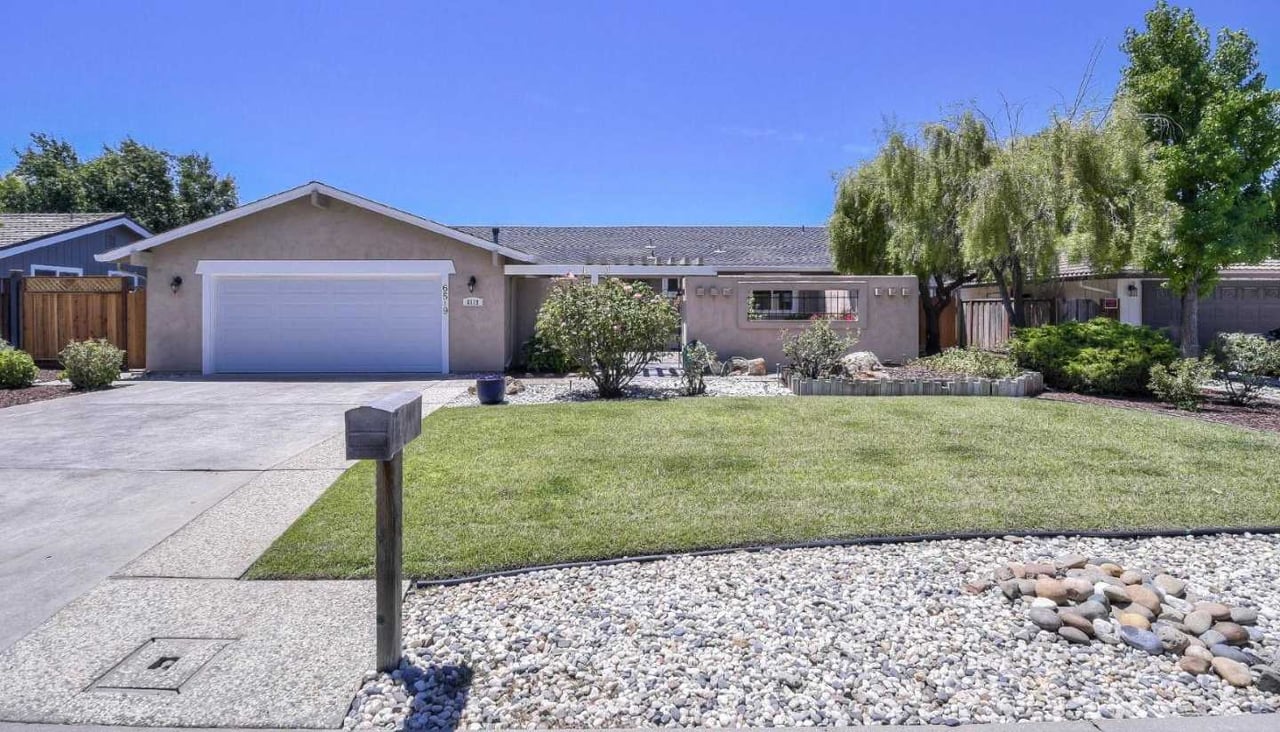 6519 Gillis DR