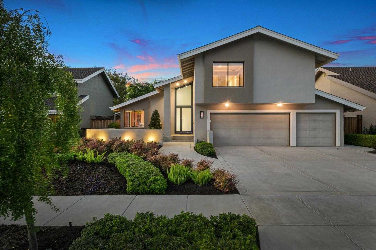 653 Mary Evelyn DR