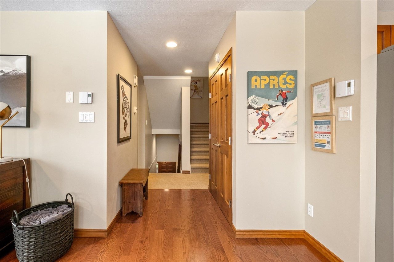 13-4644 Blackcomb Wy