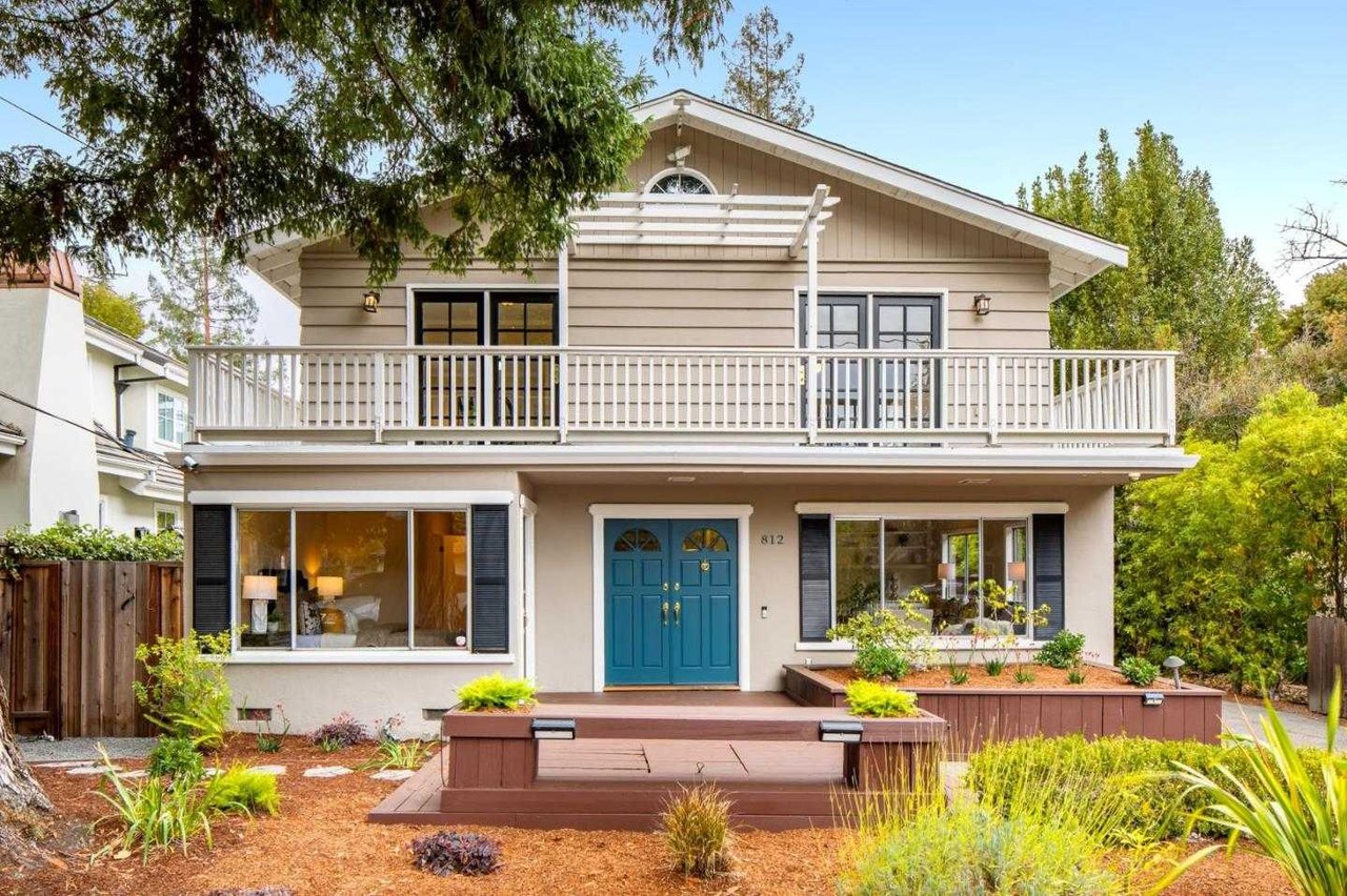 812 Los Robles AVE