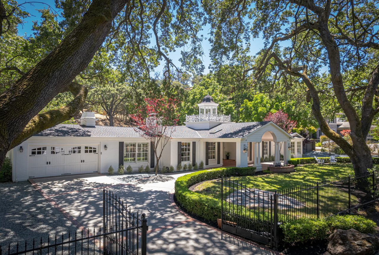 Lafayette Colonial with Southern Charm + GUEST HOUSE