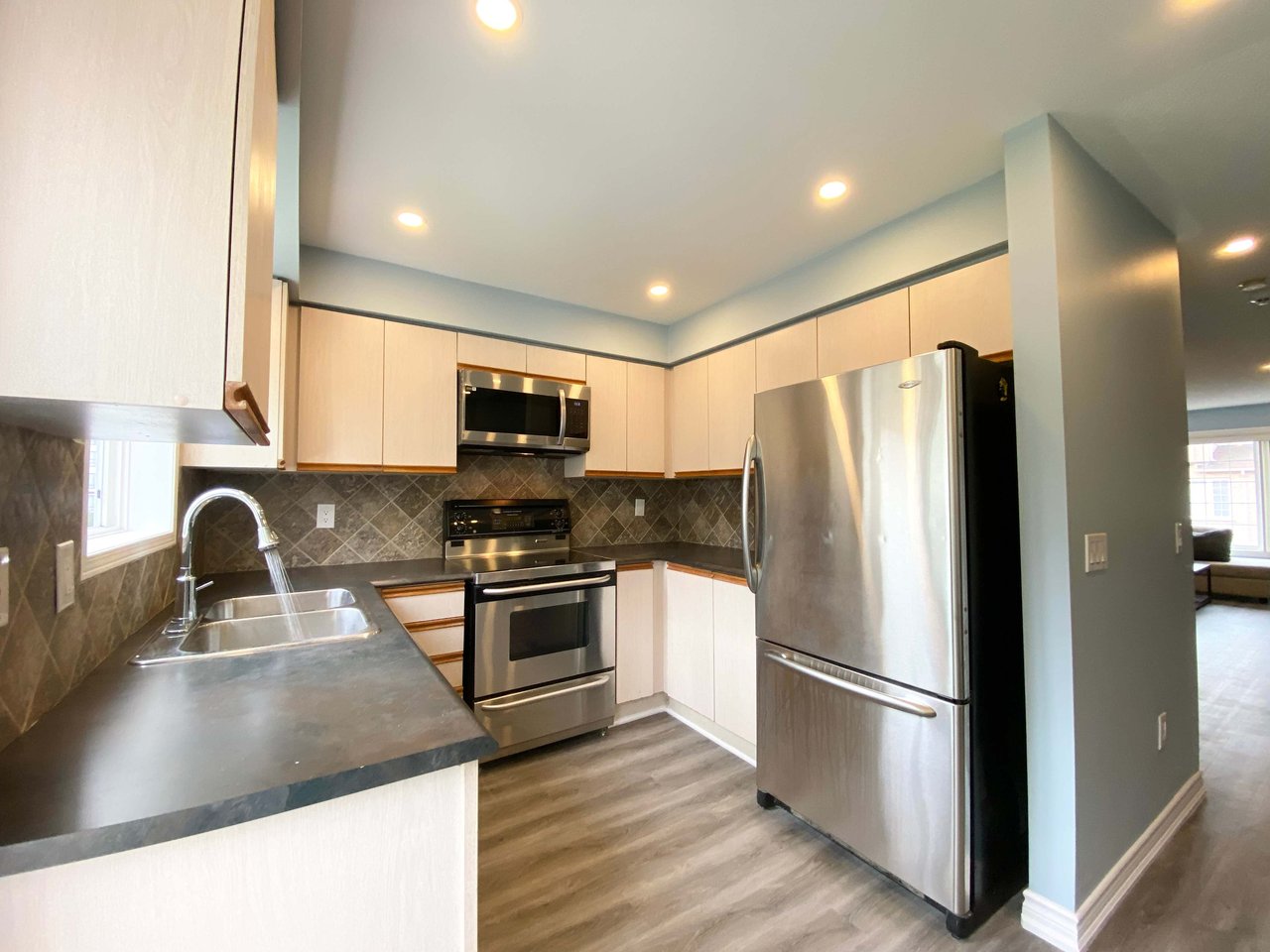 3020 Cedarglen Gate, Unit 42