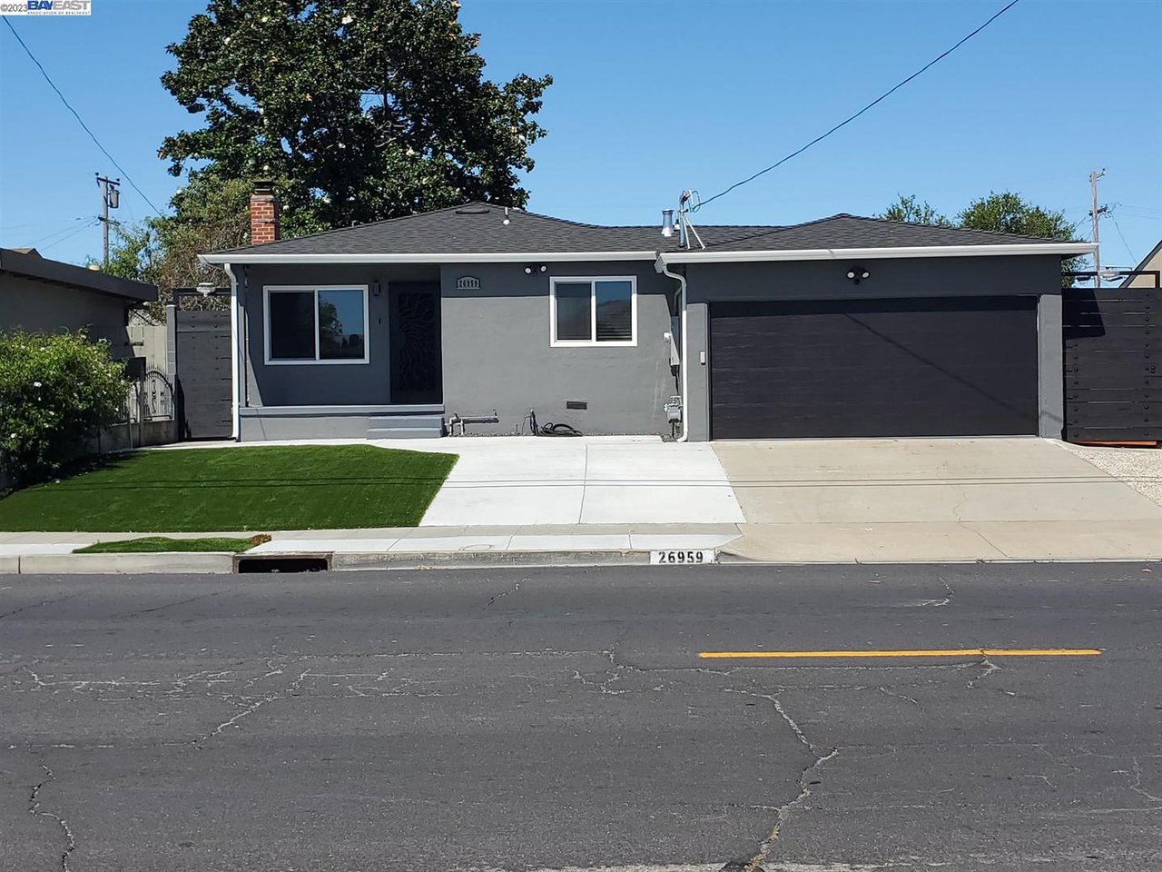 26959 Underwood • Hayward • 94544	
