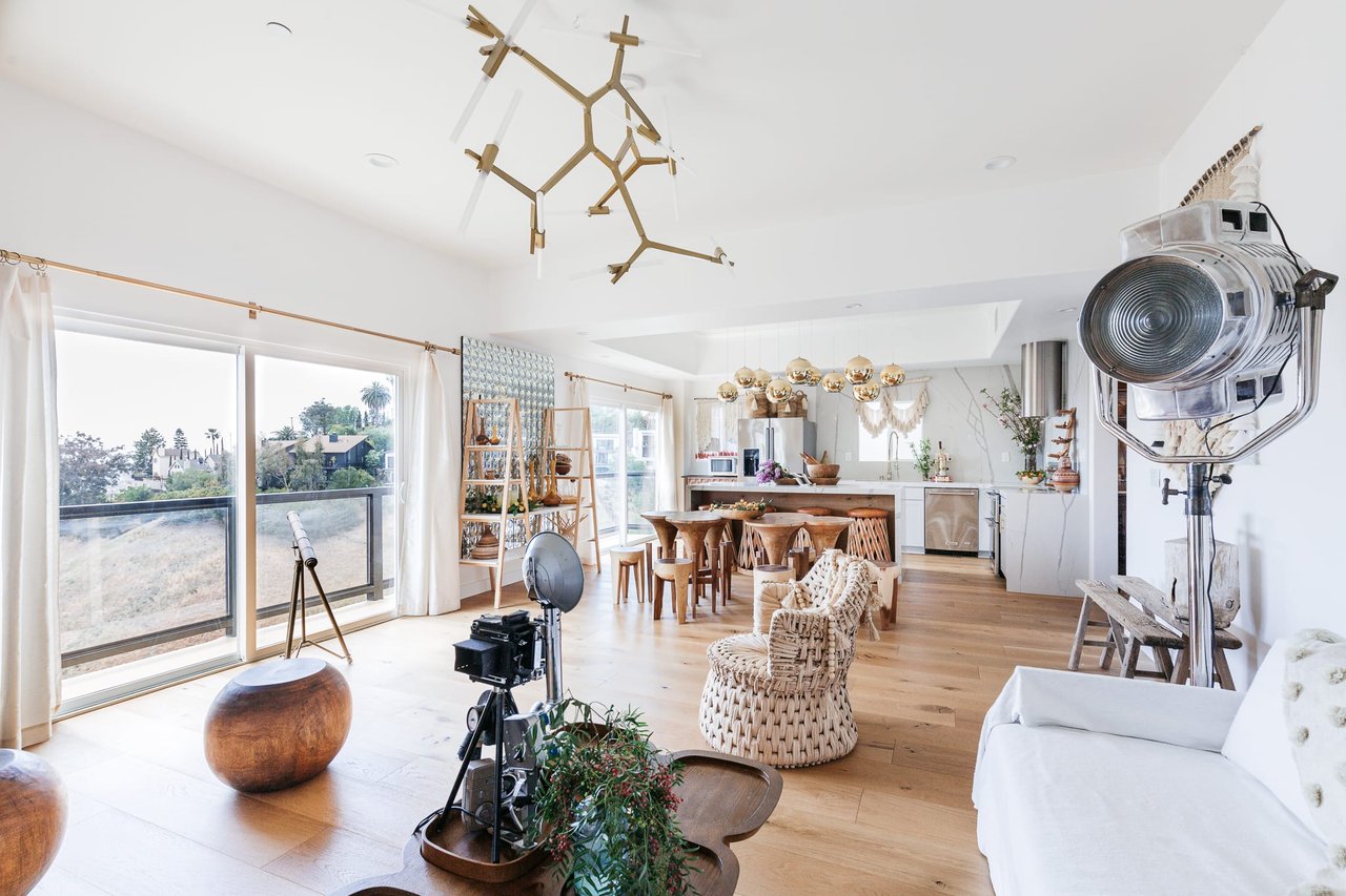 Stunning Modern View Home perched at the top of Glassell Park