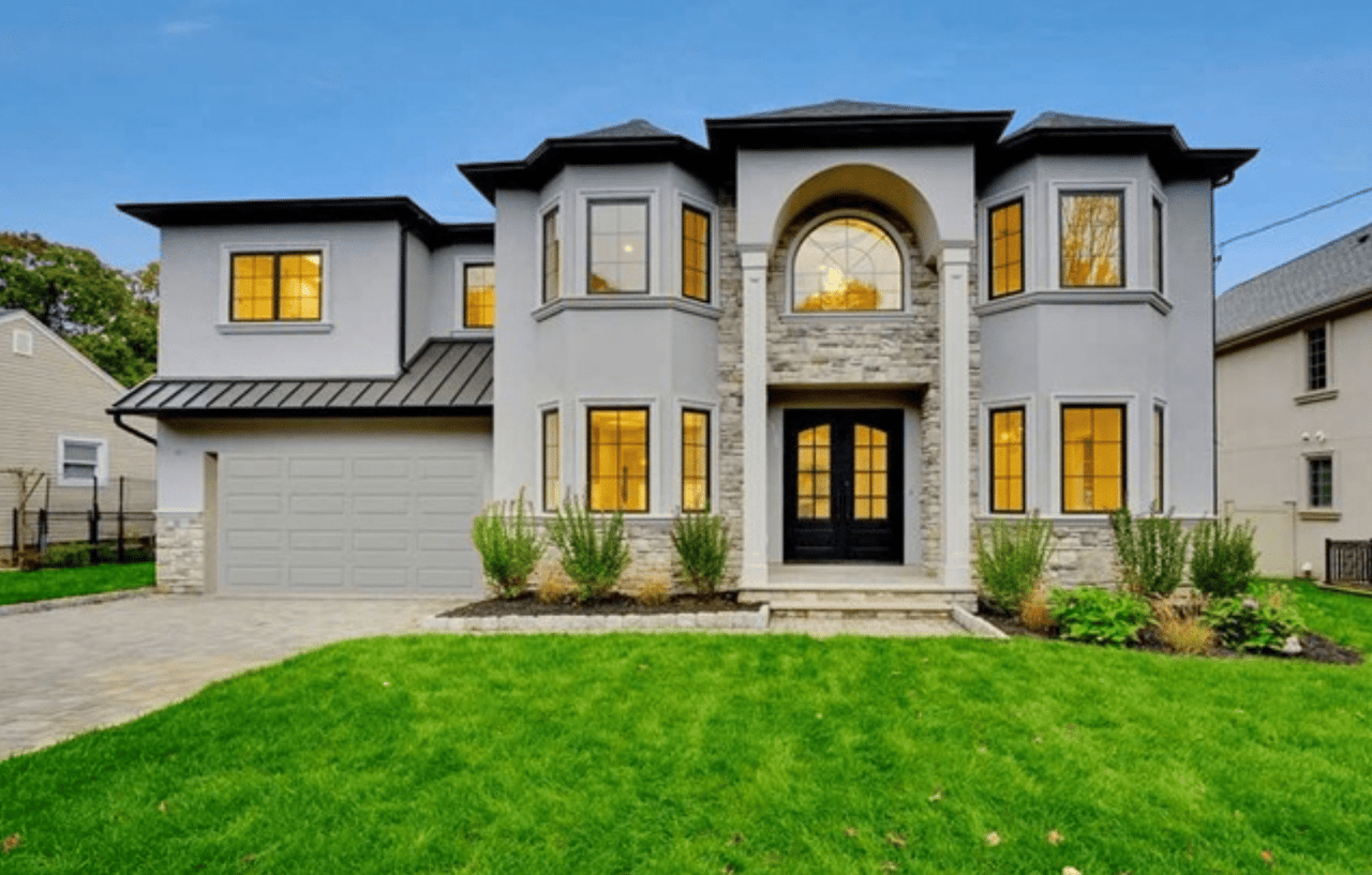 792 Kearney Pl, Paramus