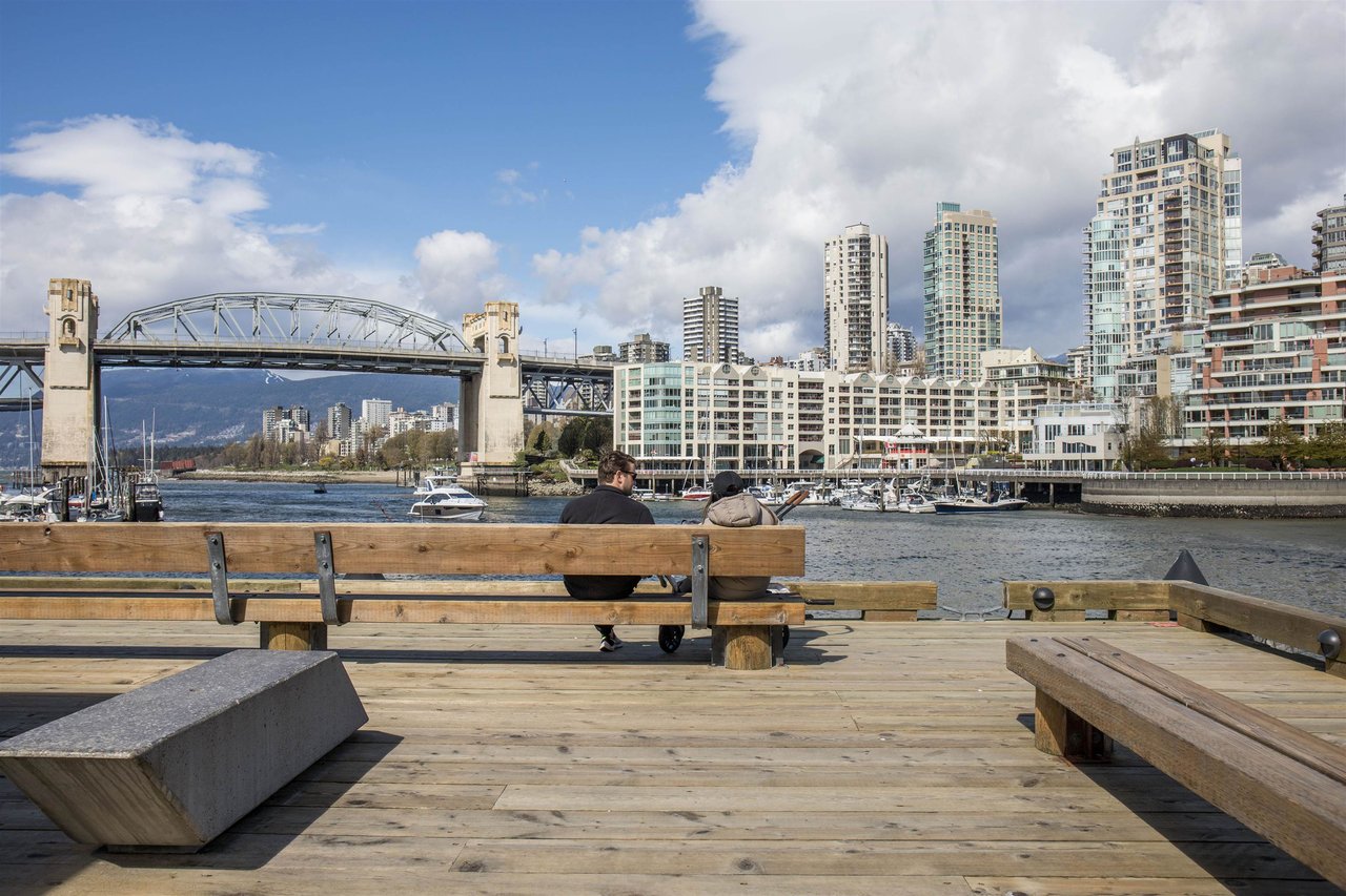 605-1438 W 7th Avenue, Vancouver