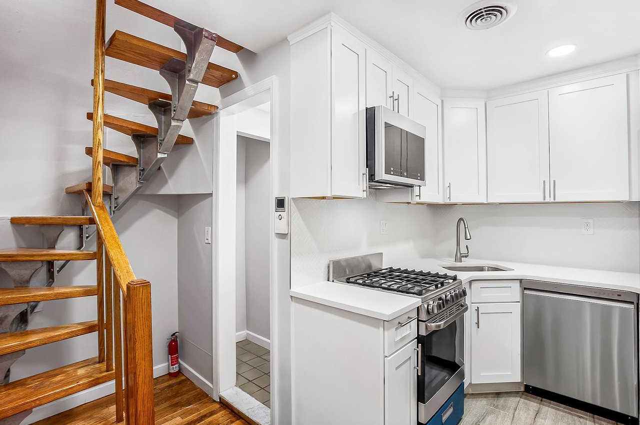 105 East 37th Street, Apt 4-B
