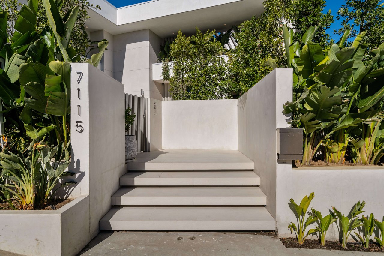 The Apex HH | 7115 Macapa Drive
