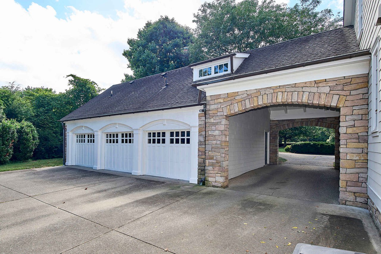 1 Norwood Rd, Charleston, WV 25314