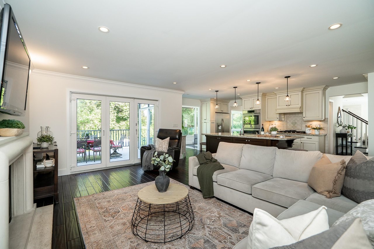 949 Fresno Pl