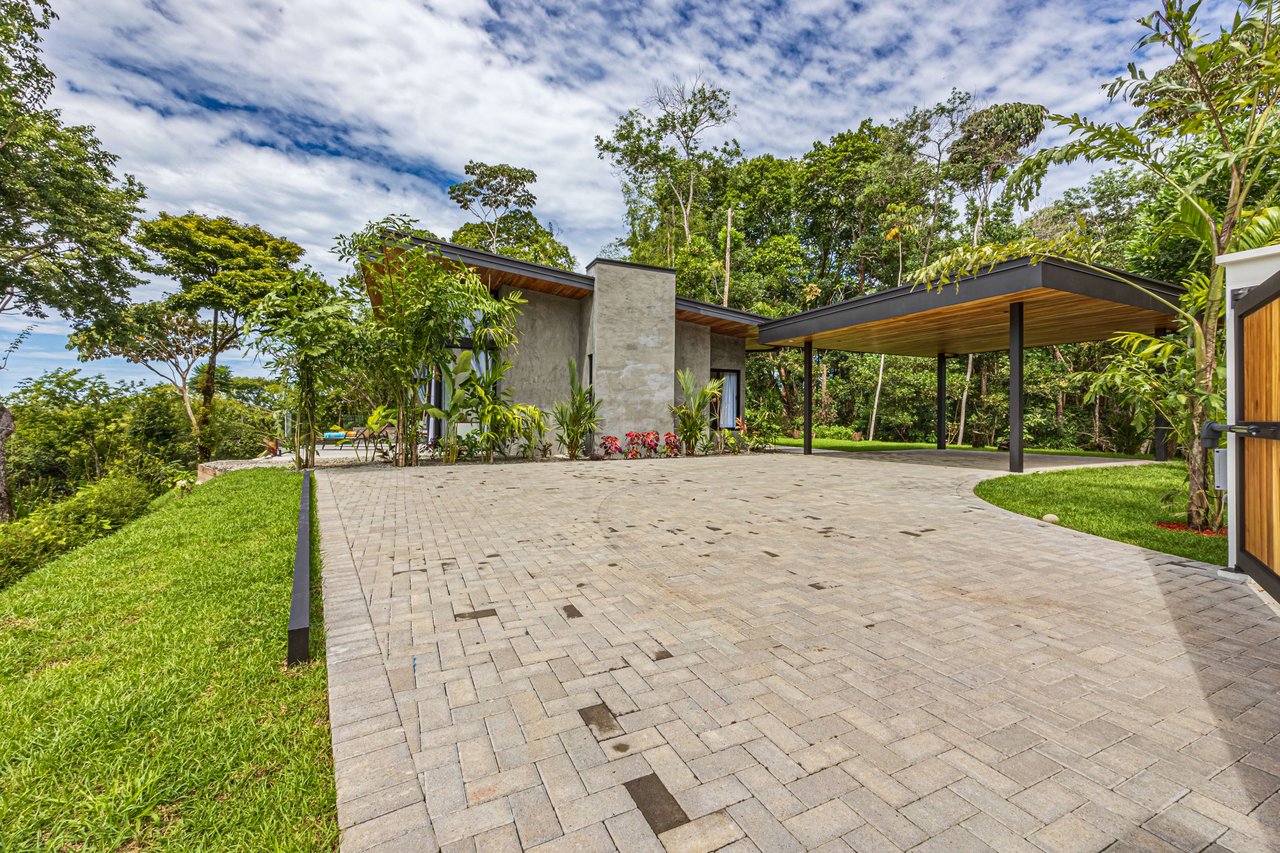 Villa Bromelia, Luxury Home with Panoramic Views