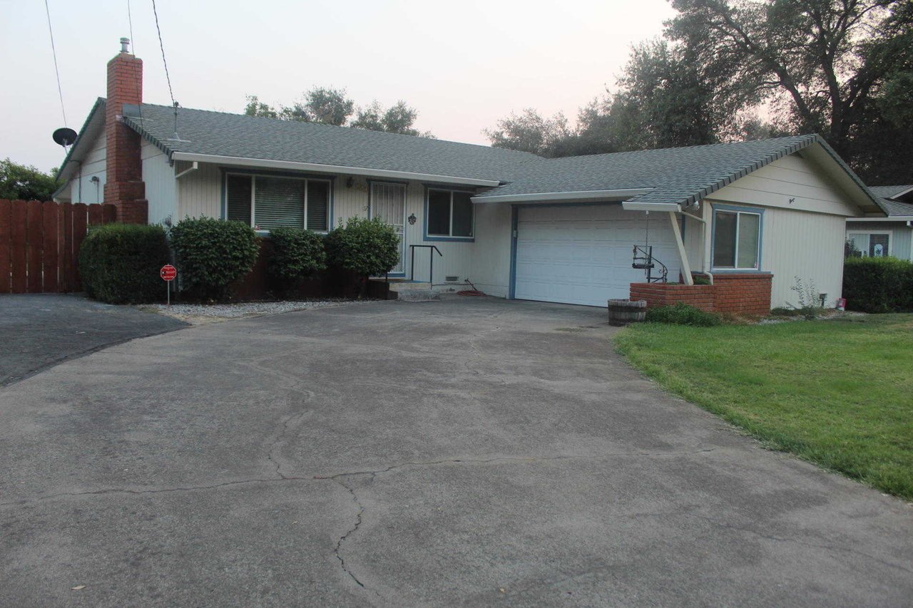 953 Camino Ct