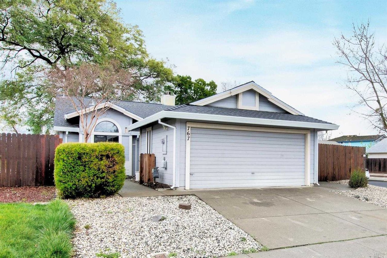 767 Youngsdale Dr