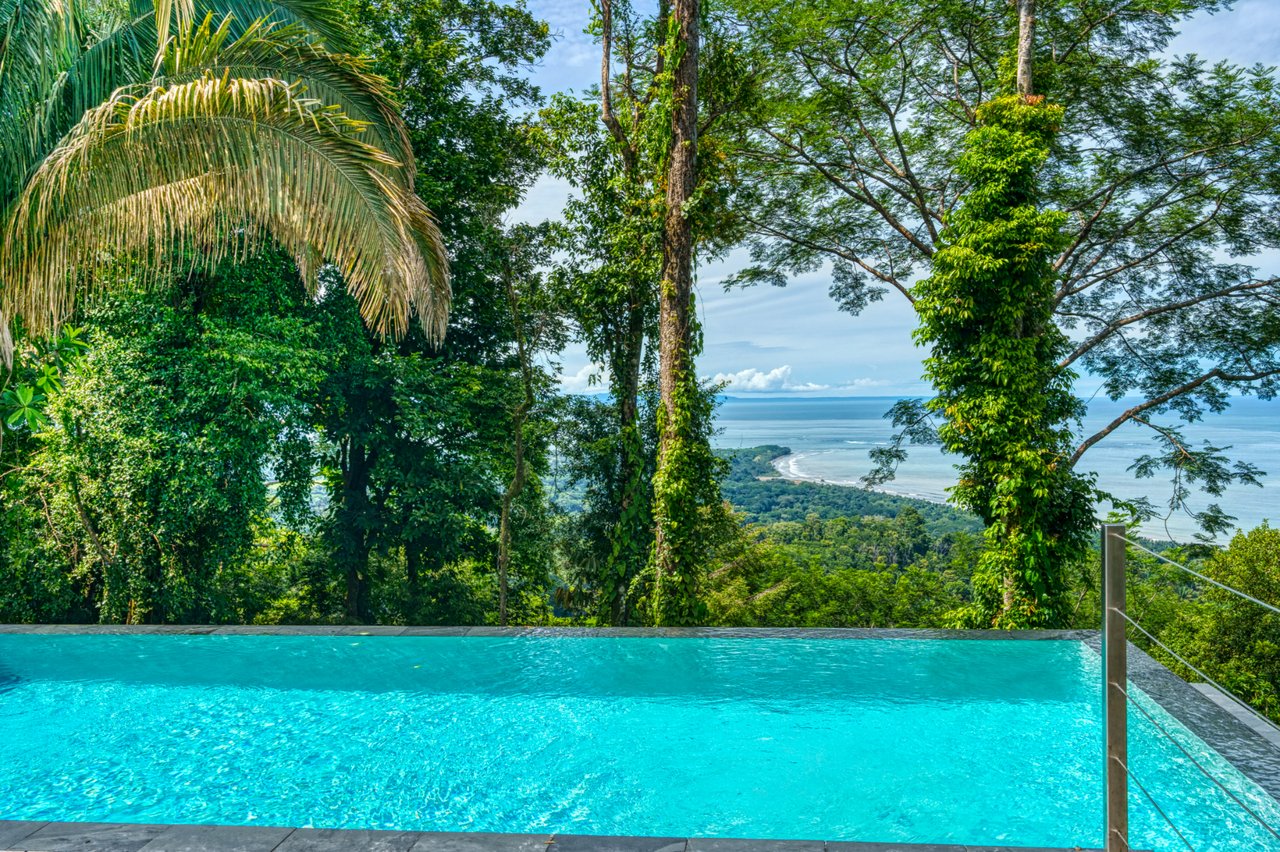 Luxury Ocean View Estate, Dominical, Puntarenas