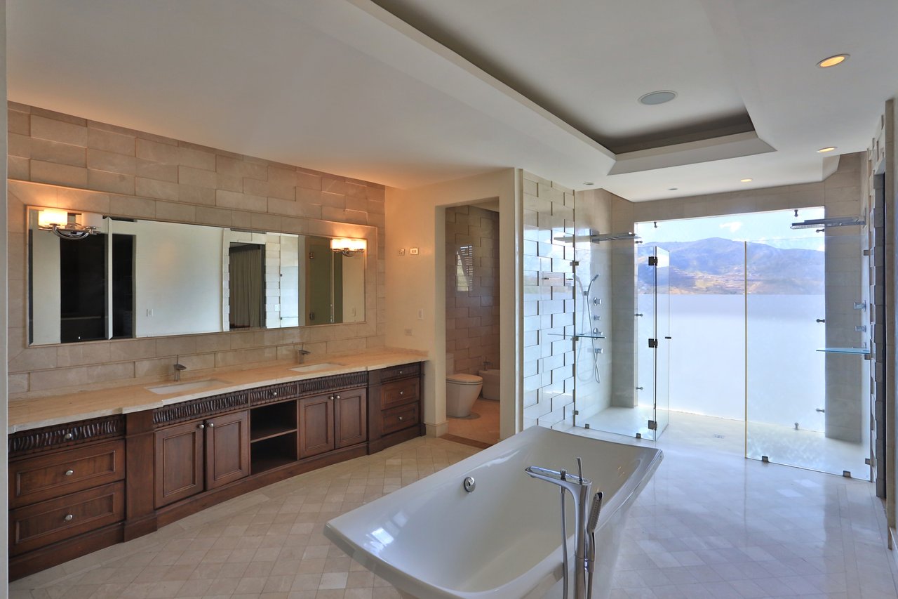 Mediterranean Estate with Guest House, Santa Ana, San Jose