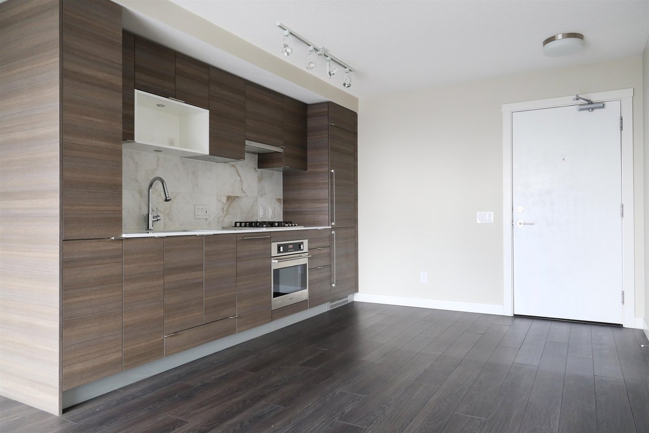 907-602 Como Lake Ave