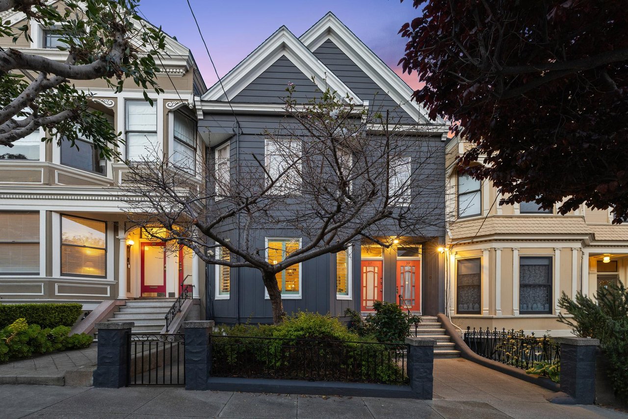 Castro Victorian - Timeless Elegance 