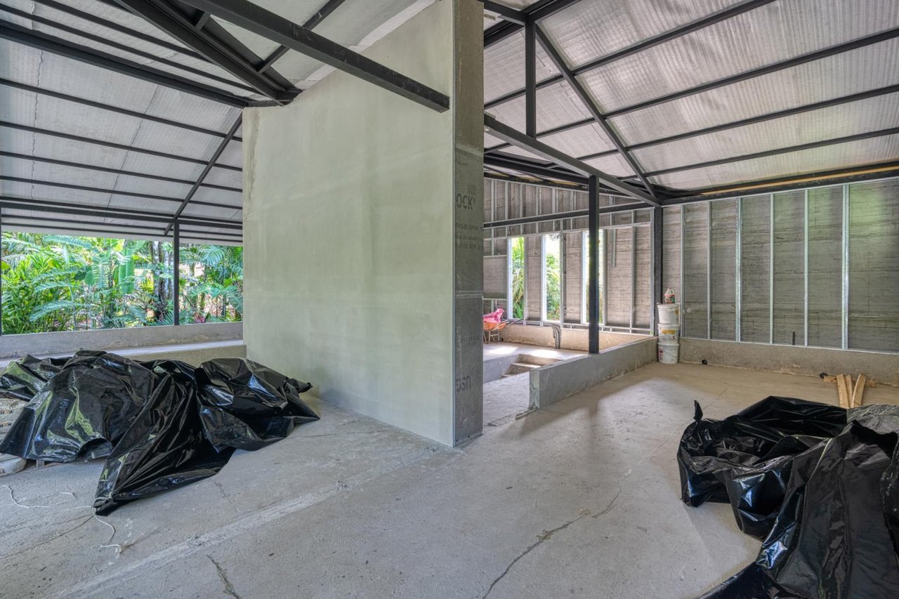 5 Bedroom Single Family Homes
