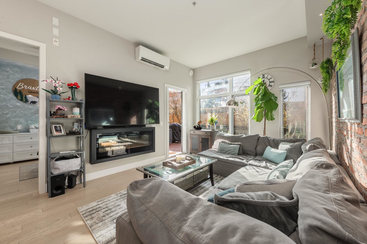 116-262 Salter St