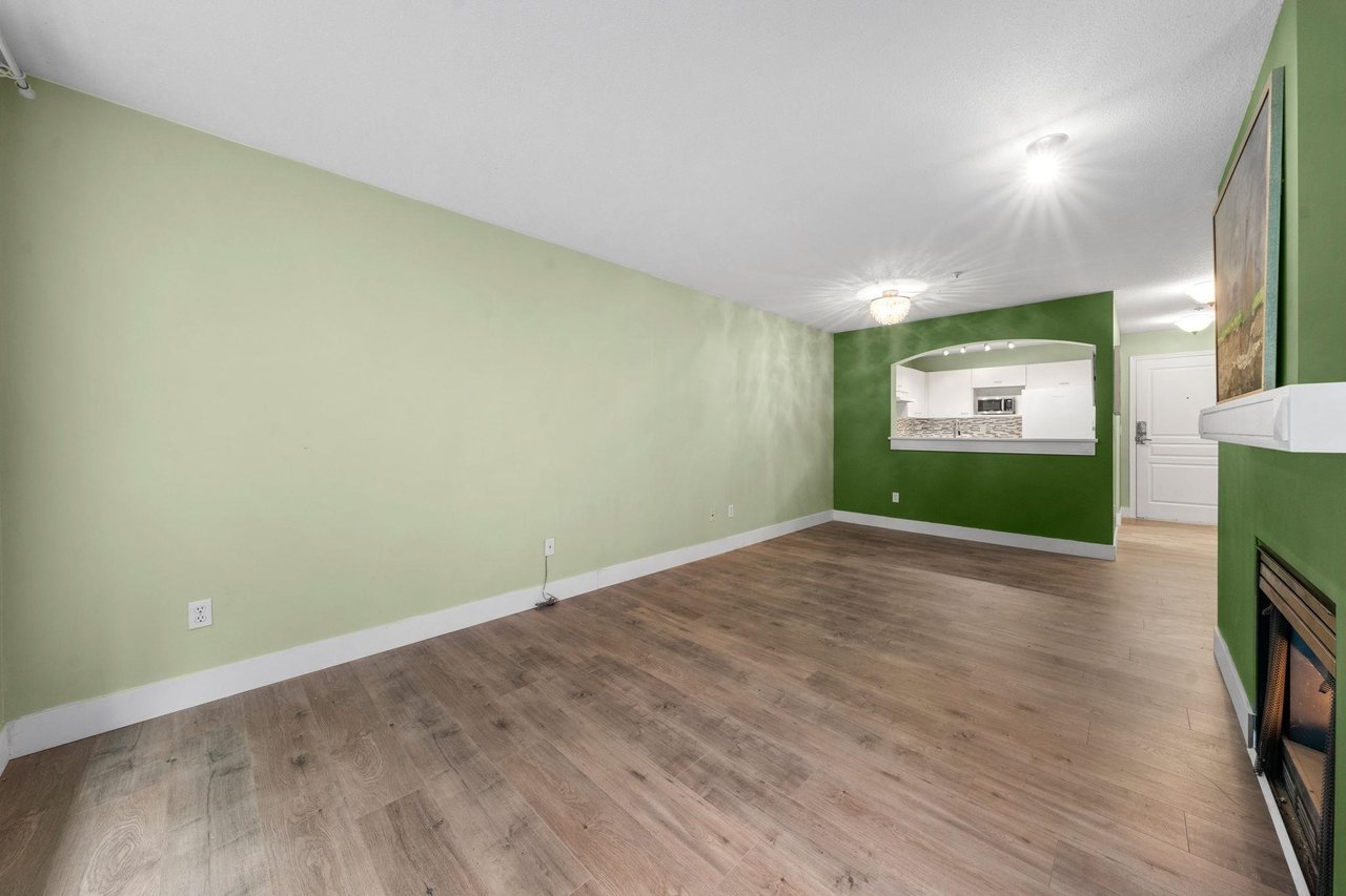 432-1252 Town Centre Blvd