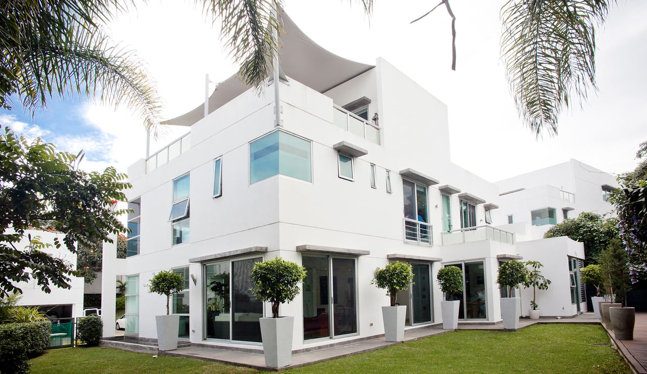 Contemporary Rooftop Terrace Home, Escazu, San Jose