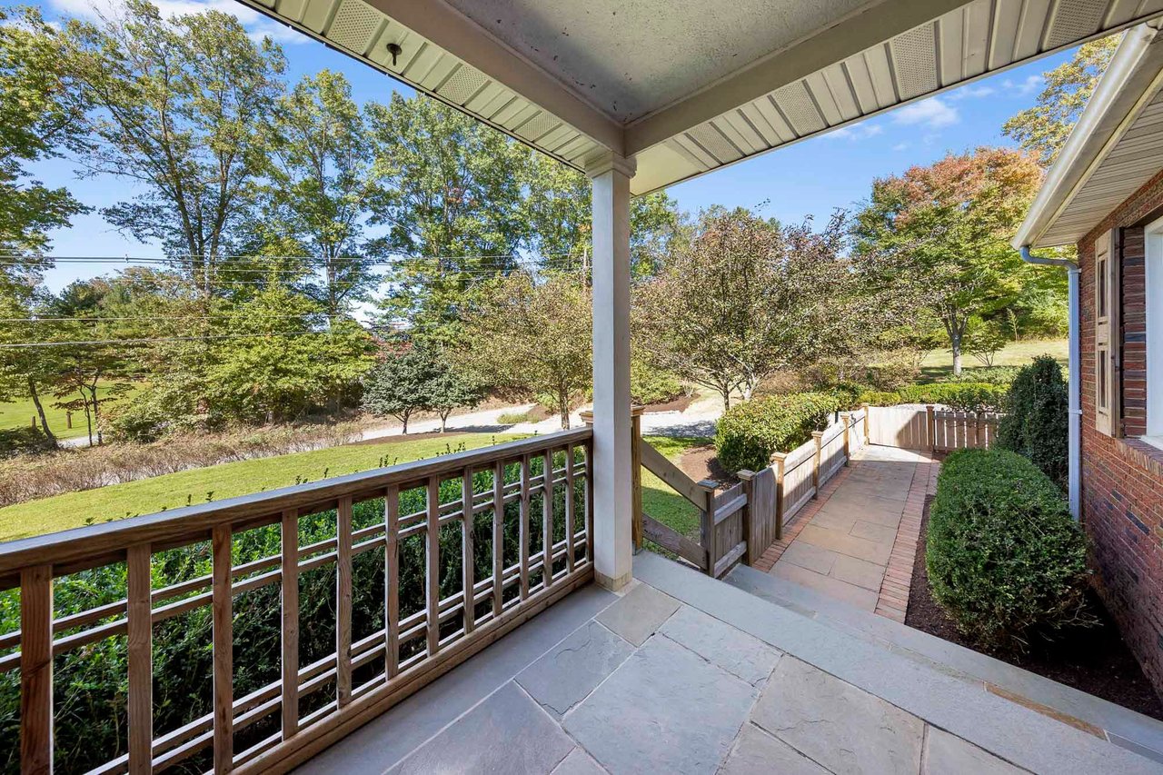 148 Foothill Rd