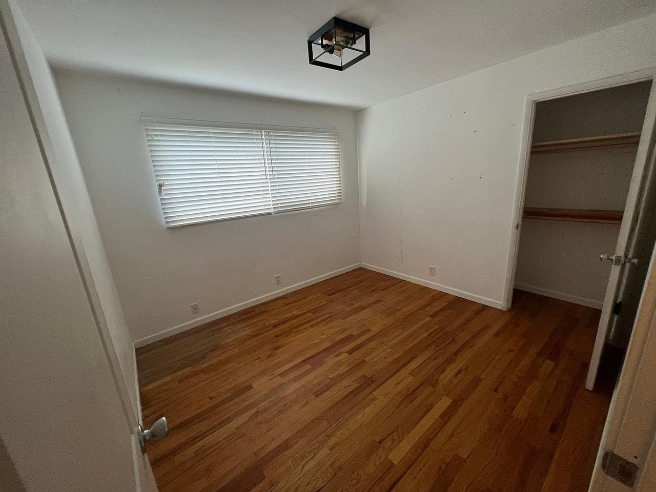 406 English Ave