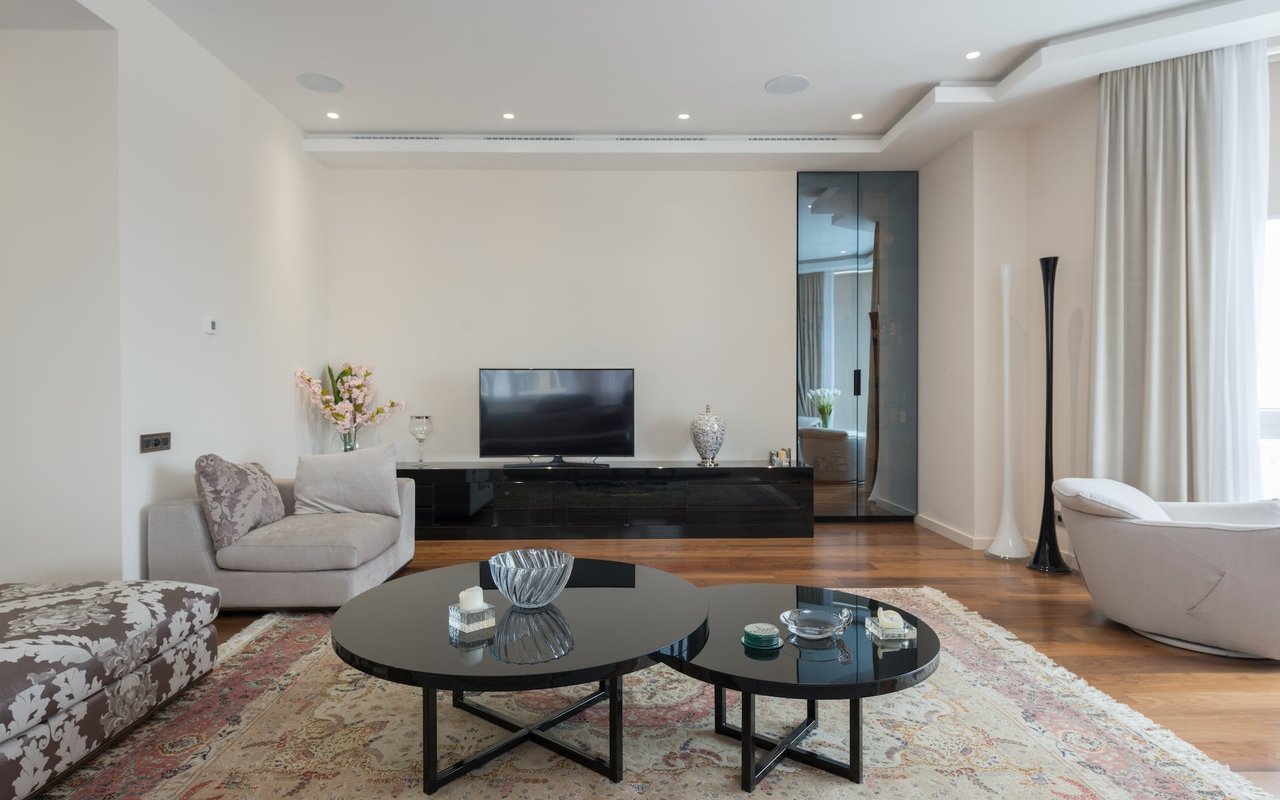 To Sell or Not to Sell