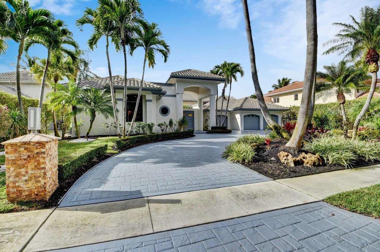2564 NW 64th Blvd
